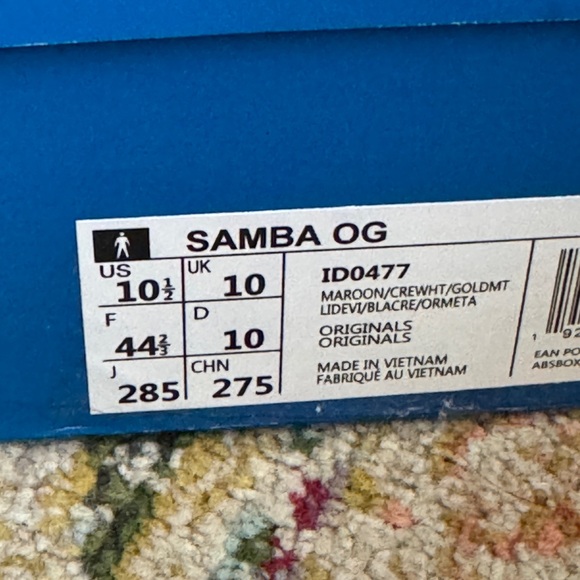 Adidas Samba Burgundy and Cream Shoes - Picture 5 of 8